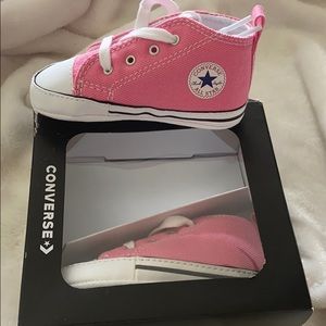 Converse Pink size 4